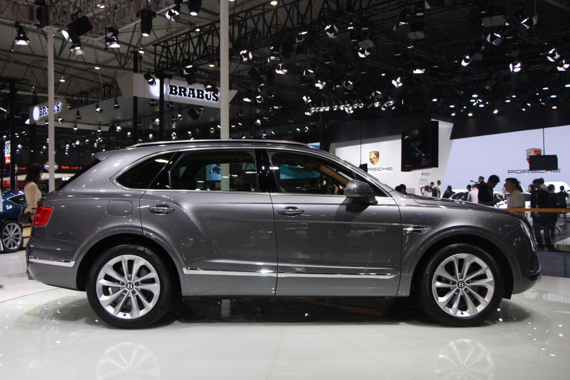 添越Bentayga V8于今年4月底中国上市