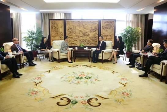 中国金融监管总局会见花旗集团首席执行官，推动金融开放合作
