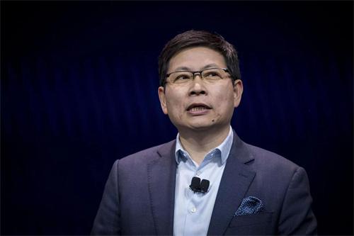 华为认命靳玉志为车BU CEO 余承东升任董事长