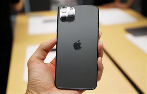 iPhone15销量暴跌苹果真的要急啦 IPhone 15最新消息